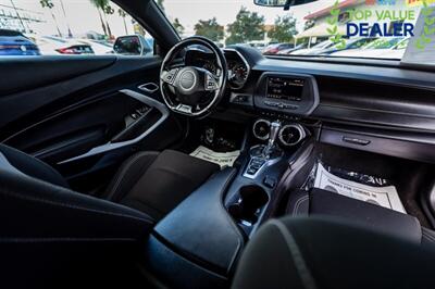 2023 Chevrolet Camaro LT - Photo 26 - Long Beach, CA 90806