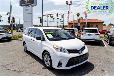 2020 Toyota Sienna L 7-Passenger   - Photo 9 - Long Beach, CA 90806