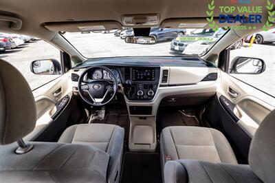 2020 Toyota Sienna L 7-Passenger   - Photo 30 - Long Beach, CA 90806