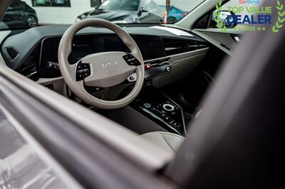 2023 Kia Niro EV Wave   - Photo 16 - Long Beach, CA 90806
