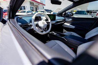 2023 Volkswagen ID.4 Pro S   - Photo 16 - Long Beach, CA 90806