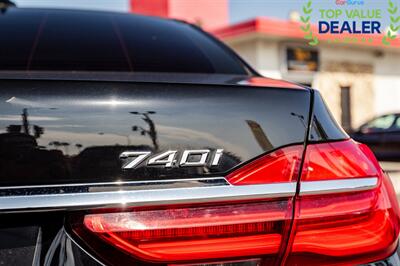 2019 BMW 740i   - Photo 7 - Long Beach, CA 90806
