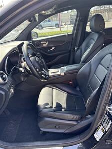 2021 Mercedes-Benz GLC GLC 300   - Photo 5 - Long Beach, CA 90806