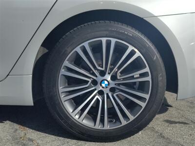 2018 BMW 5 Series 530i   - Photo 10 - Long Beach, CA 90806