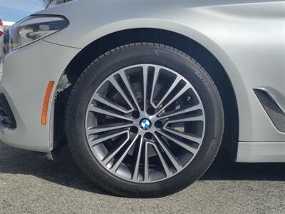 2018 BMW 5 Series 530i   - Photo 9 - Long Beach, CA 90806