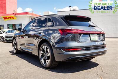 2021 Audi e-tron quattro Premium - Photo 4 - Long Beach, CA 90806