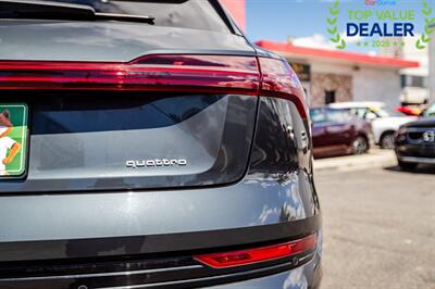 2021 Audi e-tron quattro Premium - Photo 8 - Long Beach, CA 90806