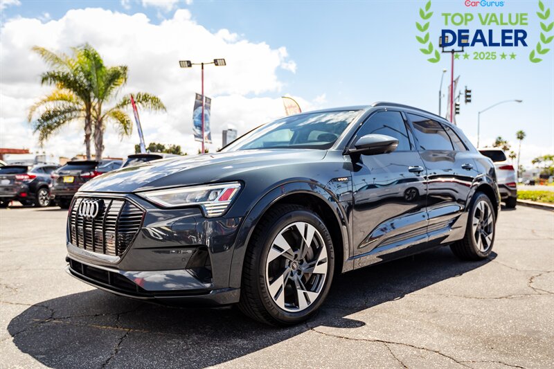 2021 Audi e-tron quattro Premium   - Photo 1 - Long Beach, CA 90806
