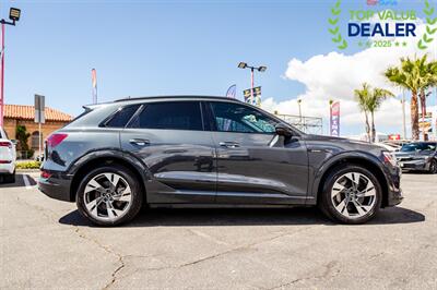 2021 Audi e-tron quattro Premium - Photo 10 - Long Beach, CA 90806