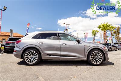 2019 Audi e-tron quattro Prestige   - Photo 10 - Long Beach, CA 90806