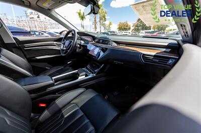 2019 Audi e-tron quattro Prestige   - Photo 30 - Long Beach, CA 90806