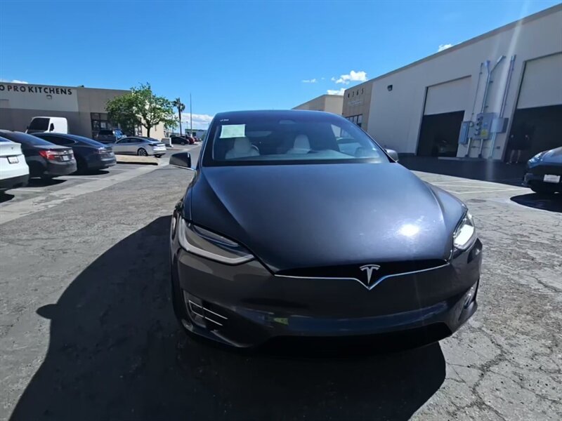2018 Tesla Model X 100D   - Photo 1 - Long Beach, CA 90806