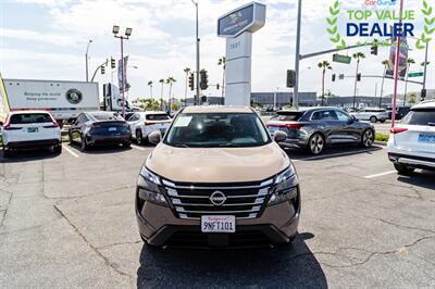 2024 Nissan Rogue SV - Photo 2 - Long Beach, CA 90806