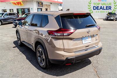 2024 Nissan Rogue SV - Photo 4 - Long Beach, CA 90806