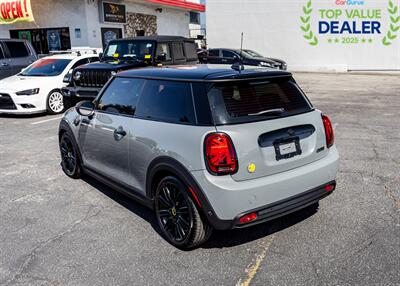 2022 MINI Hardtop 2 Door Cooper SE - Photo 9 - Long Beach, CA 90806