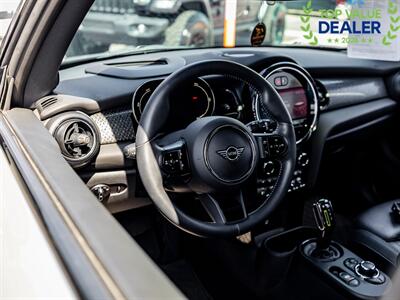 2022 MINI Hardtop 2 Door Cooper SE - Photo 19 - Long Beach, CA 90806