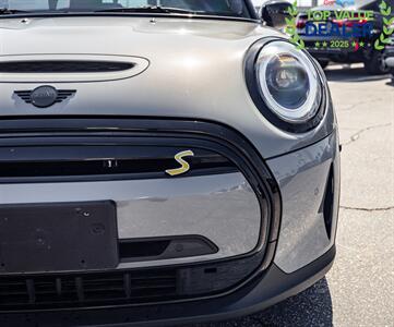 2022 MINI Hardtop 2 Door Cooper SE - Photo 14 - Long Beach, CA 90806