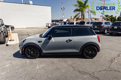 2022 MINI Hardtop 2 Door Cooper SE - Photo 3 - Long Beach, CA 90806