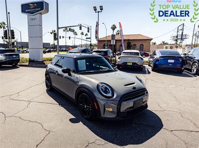2022 MINI Hardtop 2 Door Cooper SE - Photo 12 - Long Beach, CA 90806