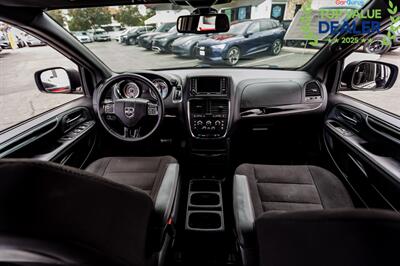 2020 Dodge Grand Caravan SXT   - Photo 26 - Long Beach, CA 90806