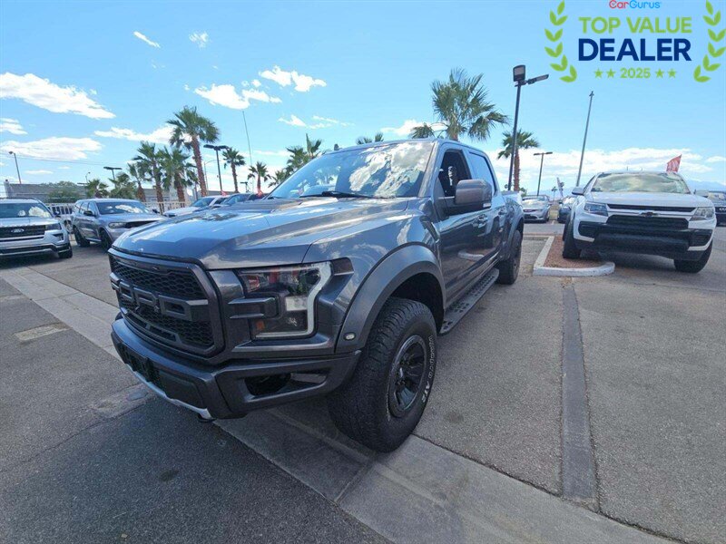 2019 Ford F-150 Raptor   - Photo 1 - Long Beach, CA 90806