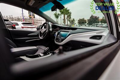 2017 Chevrolet Bolt EV Premier - Photo 28 - Long Beach, CA 90806