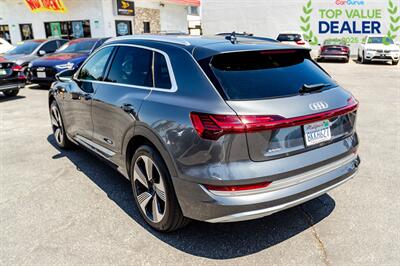 2019 Audi e-tron quattro Prestige   - Photo 4 - Long Beach, CA 90806