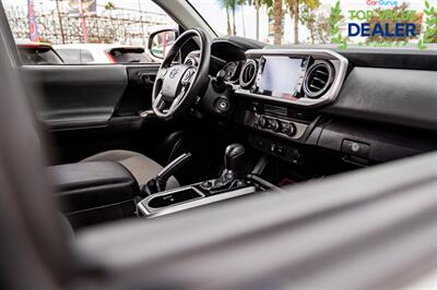 2021 Toyota Tacoma SR5 V6   - Photo 28 - Long Beach, CA 90806