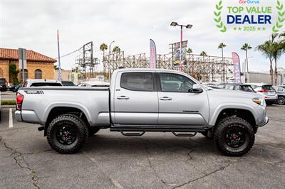 2021 Toyota Tacoma SR5 V6   - Photo 10 - Long Beach, CA 90806