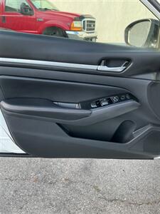 2024 Nissan Altima 2.5 SR   - Photo 20 - Long Beach, CA 90806