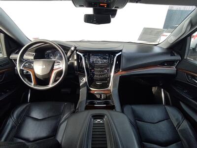 2020 Cadillac Escalade Premium  Luxury - Photo 12 - Long Beach, CA 90806