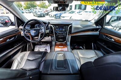 2020 Cadillac Escalade Premium Luxury - Photo 8 - Long Beach, CA 90806
