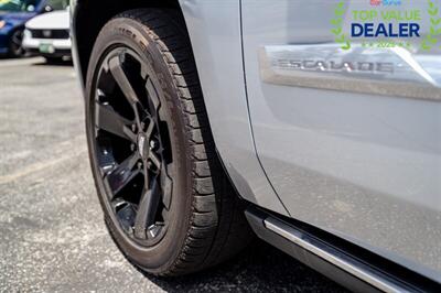 2020 Cadillac Escalade Premium Luxury - Photo 28 - Long Beach, CA 90806
