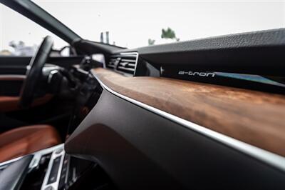 2022 Audi e-tron quattro Premium Plus - Photo 28 - Long Beach, CA 90806