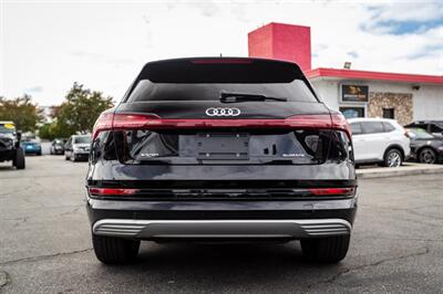 2022 Audi e-tron quattro Premium Plus - Photo 5 - Long Beach, CA 90806