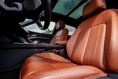 2022 Audi e-tron quattro Premium Plus - Photo 24 - Long Beach, CA 90806