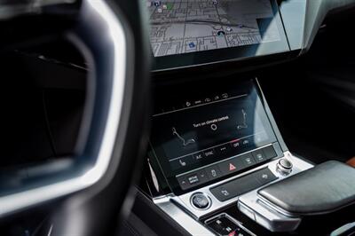 2022 Audi e-tron quattro Premium Plus - Photo 18 - Long Beach, CA 90806