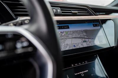 2022 Audi e-tron quattro Premium Plus - Photo 19 - Long Beach, CA 90806
