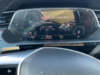 2022 Audi e-tron quattro Premium Plus  + - Photo 11 - Long Beach, CA 90806