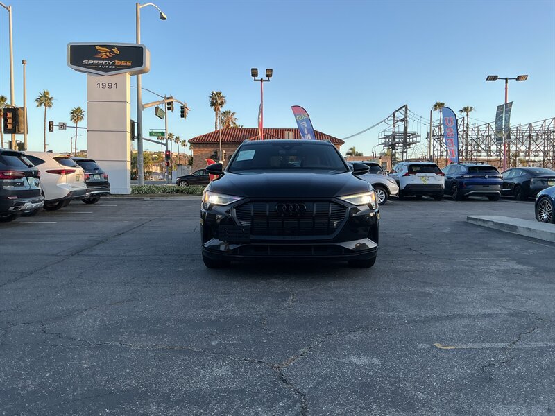 Brilliant Black 2022 Audi e-tron Premium Plus quattro AWD SUV / Crossover All-Wheel Drive