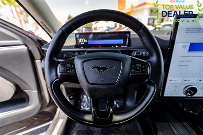2023 Ford Mustang Mach-E Premium - Photo 17 - Long Beach, CA 90806