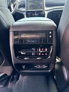2022 Jeep Grand Cherokee L Altitude   - Photo 7 - Long Beach, CA 90806