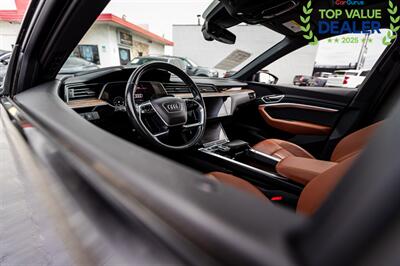 2021 Audi e-tron quattro Progressiv   - Photo 15 - Long Beach, CA 90806