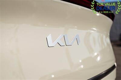 2023 Kia EV6 Wind   - Photo 7 - Long Beach, CA 90806