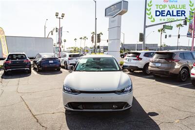 2023 Kia EV6 Wind   - Photo 2 - Long Beach, CA 90806