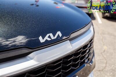 2023 Kia Sportage Hybrid LX - Photo 12 - Long Beach, CA 90806