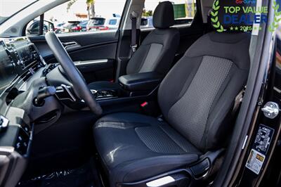 2023 Kia Sportage Hybrid LX - Photo 16 - Long Beach, CA 90806