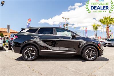 2023 Kia Sportage Hybrid LX - Photo 10 - Long Beach, CA 90806