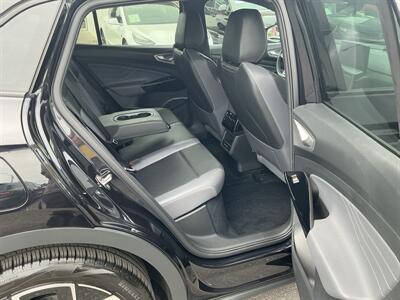 2023 Volkswagen ID.4 Pro S   - Photo 20 - Long Beach, CA 90806