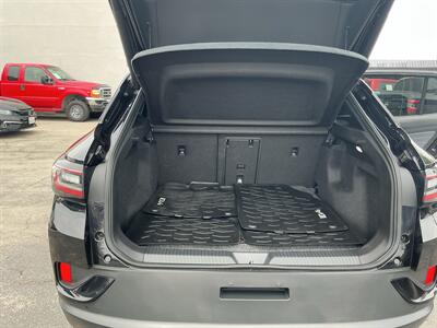 2023 Volkswagen ID.4 Pro S   - Photo 24 - Long Beach, CA 90806